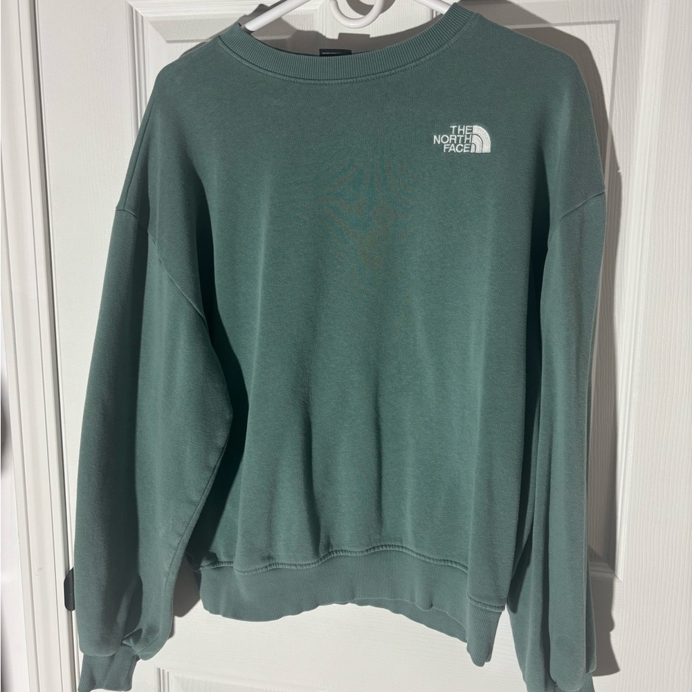 The North Face Women’s Crewneck in Forest Green